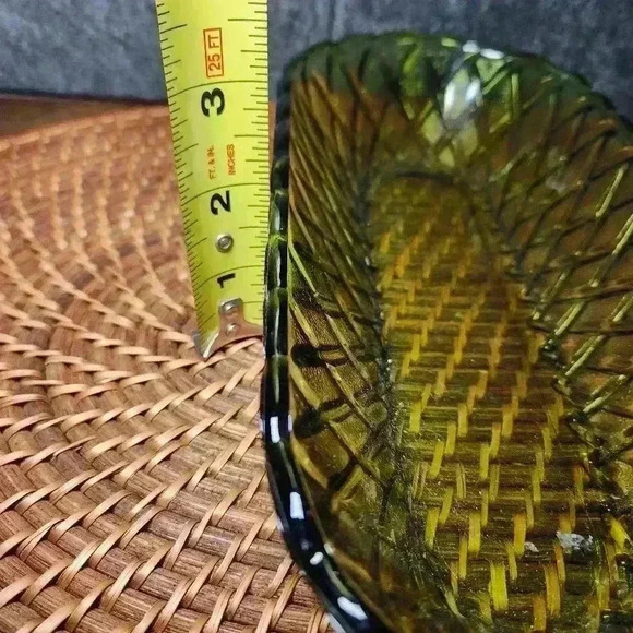 Vintage INDIANA GLASS Pretzel Avocado Celery Dish - Picture 6 of 6